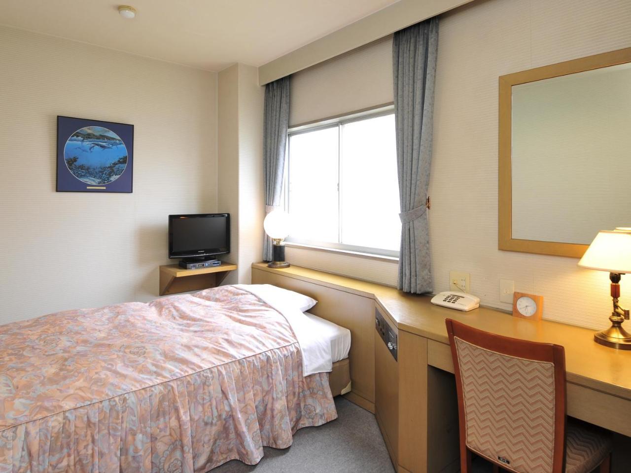 Business Hotel Prince Такамацу Экстерьер фото